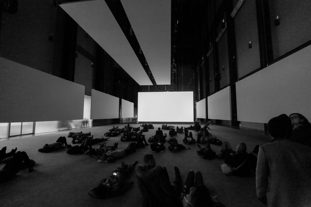hanging projector screen